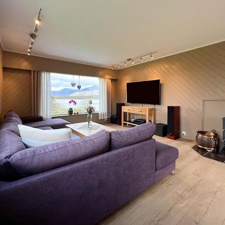 Midt I Lofoten * Alstad (Nordland)