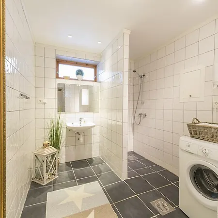 Midt I Lofoten Apartmán *